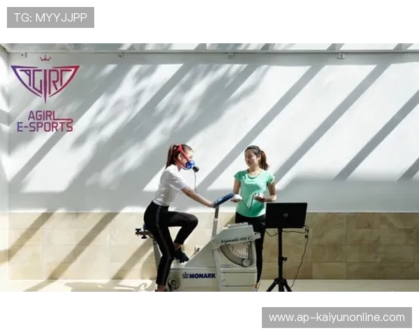 T1选手体能训练成果显著，t1训练赛在哪看直播